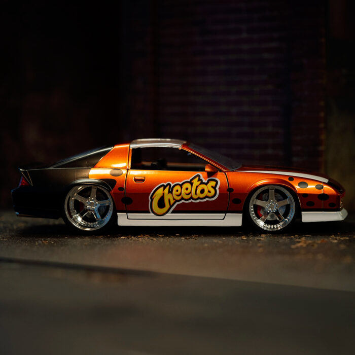 Chevy Camaro Z28 (Cheetos) - Imagen 4